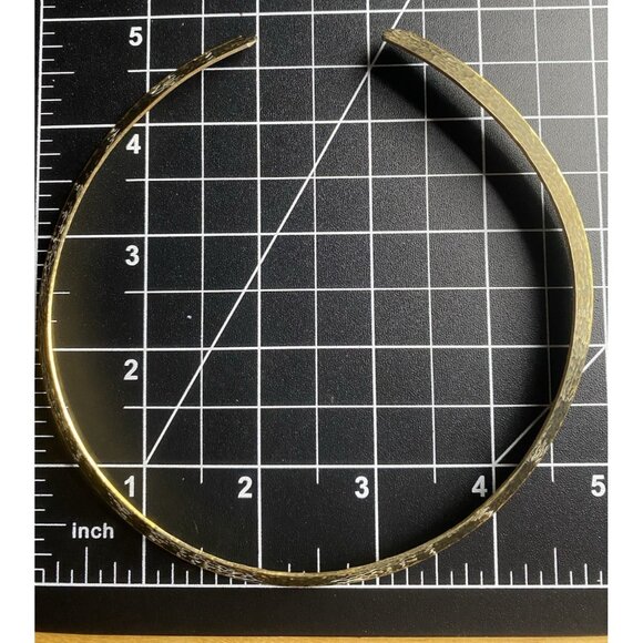 Hammered Gold Tone Torque Collar Necklace 13" Choker Boho Minimalist Layering - Picture 5 of 5